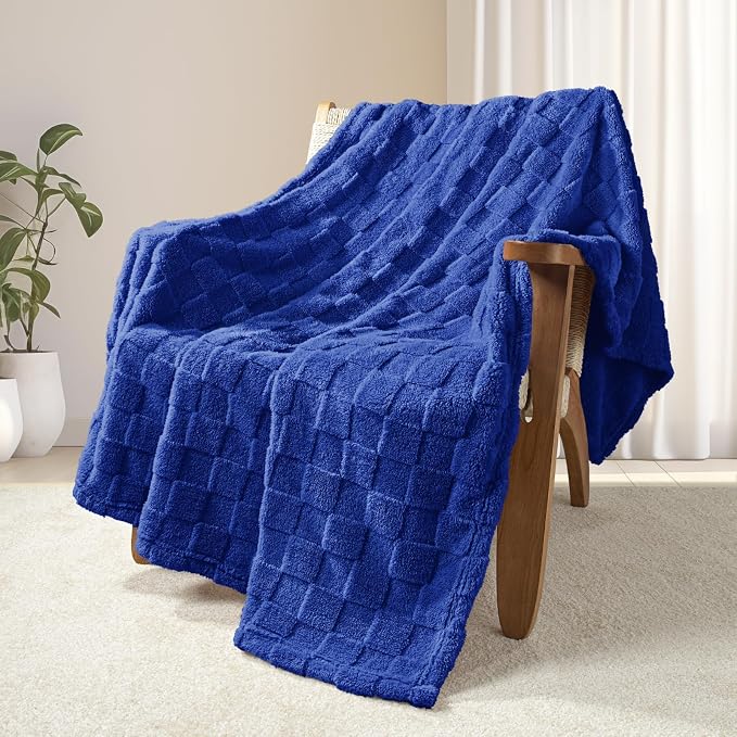 Exclusivo Mezcla 3D Checkered Fleece Throw Blanket for Couch, Cobalt Blue | Super Soft and Cozy Fluffy Throw, Lightweight and Breathable, Cute Fuzzy Blanket for Sofa, Home Decor, All Season, 50"x60"