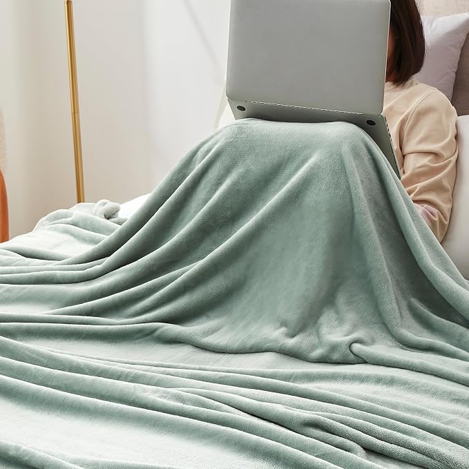Hansleep Twin Grey Green Fleece Blanket, Soft Flannel Bed Blanket | Fuzzy Cozy Blanket 60x80 Inches, Multi-use for Bed, Sofa, Couch, Travel, Camping, All Season Warm Lightweight Cover