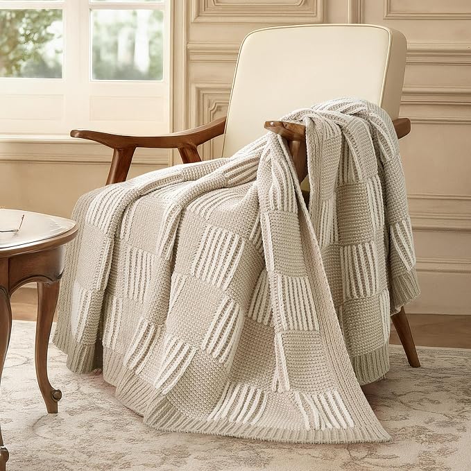 Knit Throw Blanket, Soft Chenille Cozy Breathable Dual Tone Checkered Chunky Decorative Blanket for Couch, Bed & Sofa, French-Inspired Lightweight Warm Gift for Women, Beige, 50"x60"