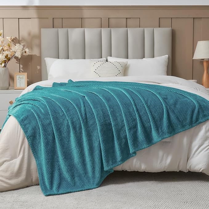 NEWCOSPLAY Fleece Leaves Pattern King Blanket, Dark Blue, 90"x110" | Super Soft Throw Blanket, Lightweight Cozy Bed Sofa Blanket, Premium Silky Flannel Fleece, Travel Blanket for All Season Use