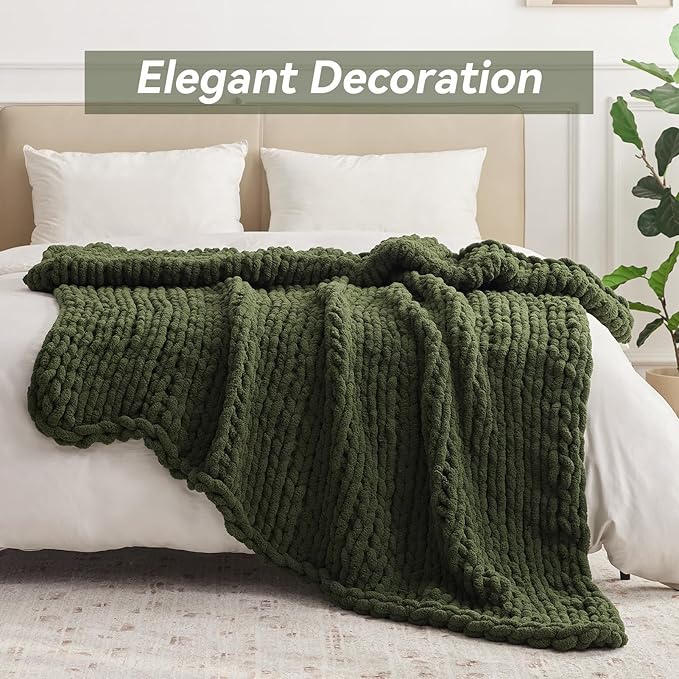 Negwoo Chunky Knit Throw Blanket, Knitted Throw Chenille Yarn, 80"*90" | Soft Thick Cable Knitted Blankets, Handmade Big Thick Blanket, Machine Washable Cute Comfy Blanket for Home Decor, Green