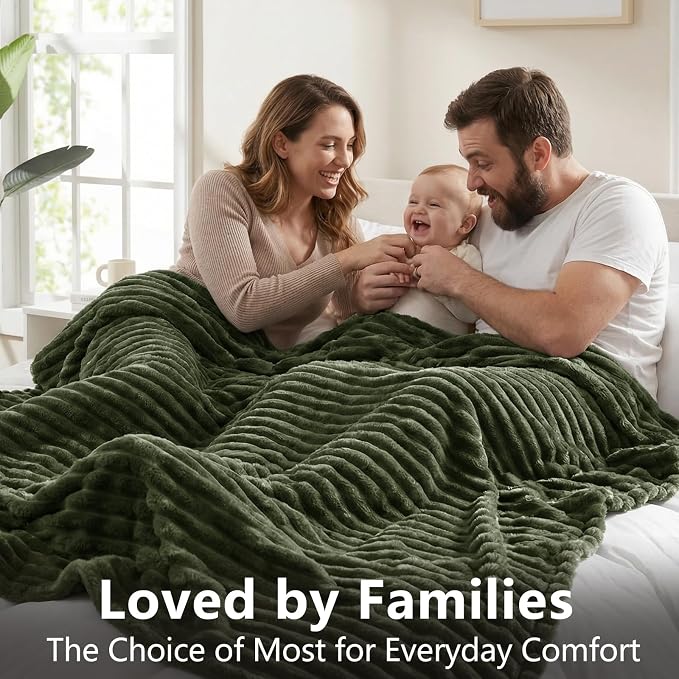 HIMEET Olive Green Full Blanket for Bed, 300GSM Ribbed Fleece, 84 x 90 in | Ultra Soft Flannel, All-Season Lightweight Warmth, Bed Layering & Home Room Decor, Gift for Men & Women, Machine Washable