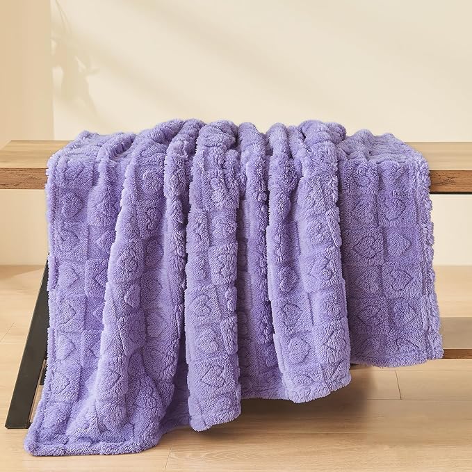 NEWCOSPLAY 3D Heart Checkered Flannel Throw Blanket, Lavender, 50"x70" | Super Soft Cute Lightweight Decorative Premium Silky Fleece Blanket for Couch Sofa Bed, Gift for Women Men, All Season Use