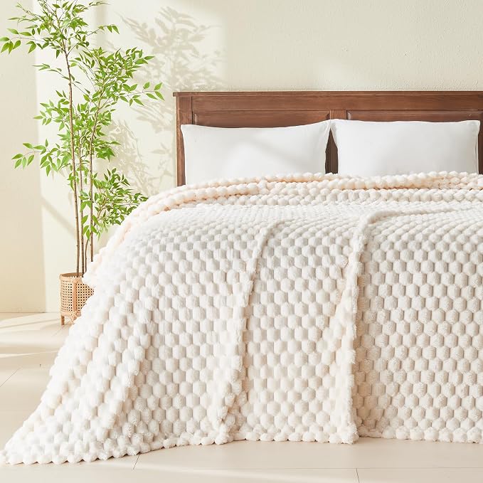 NEWCOSPLAY Fleece Clouds Cozy Queen Blanket for Couch, Ivory, 90"x90" | Premium Silky Flannel Blanket, Soft Lightweight Fluffy Throw Blanket for Bed Sofa Decor, Gift for All Season Use