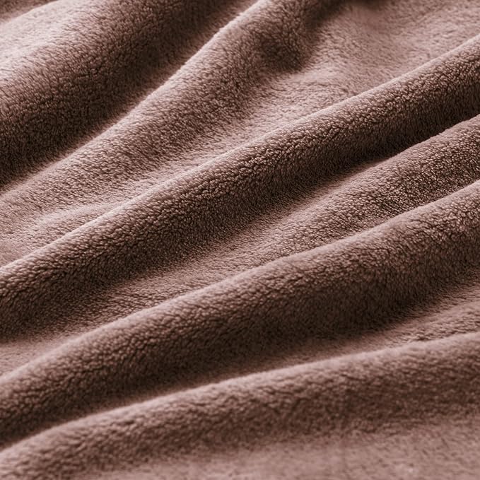 BEDELITE Fleece Blanket Soft Plush Throw for Couch Brown 50"x60" | Ultra Soft Fleece, Plush Microfiber, Lightweight Warmth, All Season Comfort, Fade Resistant, Machine Washable, Couch Sofa Bed