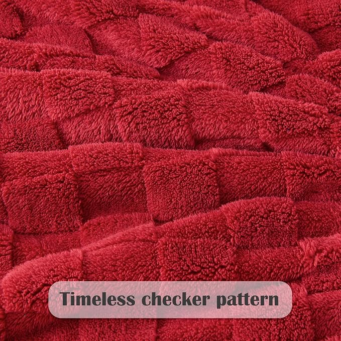 NEWCOSPLAY 3D Checkered Flannel King Blanket, Red Checkered, 90"x110" | Super Soft Cute Lightweight Decorative Premium Silky Fleece Blanket for Couch Sofa Bed, Gift for Women Men, All Season Use