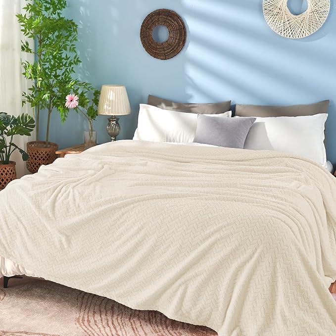 inhand Cream White Fleece Throw Blanket for Couch, Super Soft Flannel Blanket, Lightweight Fuzzy Blankets Sofa Bed Office, Washable Cozy Plush Fleece Blankets&Throw for All Season(50x60 Inches)