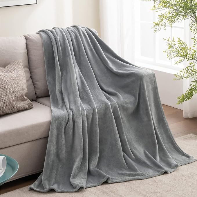 BEDELITE Fleece Blanket Soft Plush Throw for Couch Grey 50"x70" | Ultra Soft Fleece, Plush Microfiber, Lightweight Warmth, All Season Comfort, Fade Resistant, Machine Washable, Couch Sofa Bed