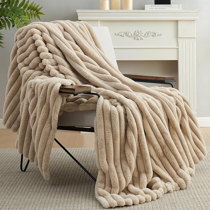 Faux Fur Throw Blanket for Couch, Cozy Fuzzy Fluffy Fur Luxurious Soft Striped Plush Gift Blankets for Family Sofa Chair Bedroom, 55"x70", Beige