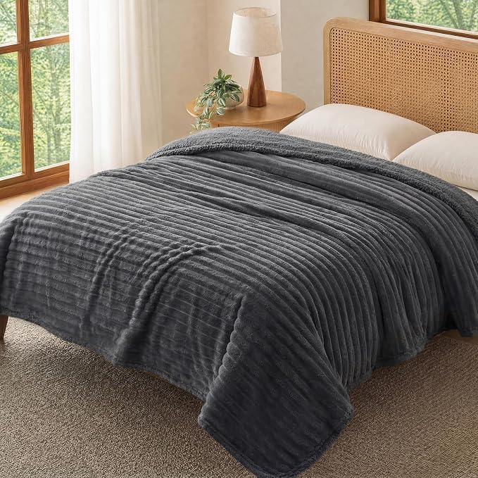 Luciphia Waterproof Dog Blanket, Washable Reversible Flannel Pet Throw | Reversible fleece cover for couch, bed, and crate; calming, and claw-resistant for dogs, cats, puppies Gray QUEEN(82" x90")