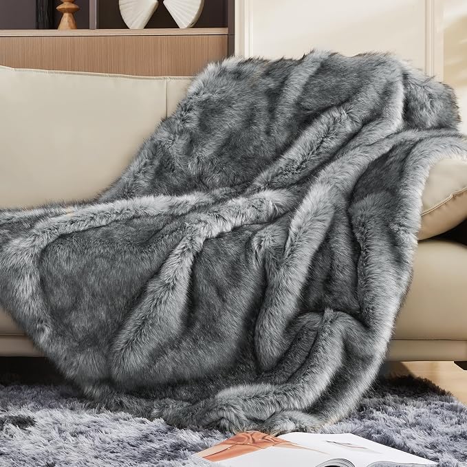 Luxury 1000GSM Faux Fur Throw Blanket, Super Thick Warm Cozy Heavy Blankets for Couch Bed Sofa, Plush Fuzzy Elegant Winter Reversible Mink Blanket for Living Room Bedroom 60‘’x80‘’, GreyBlack