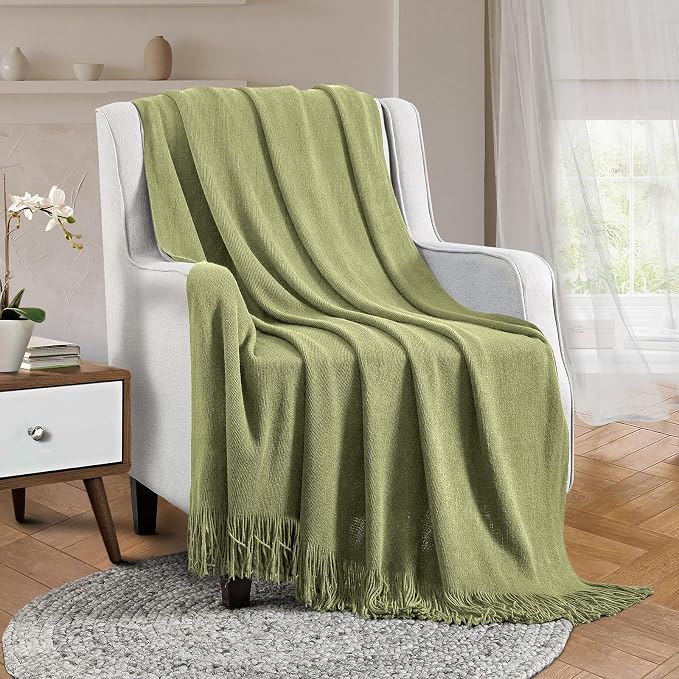 Vonty Olive Green Knitted Throw Blanket with Tassels Fringe, 50x60 Acrylic | Super Soft And Lightweight, Year-Round Cozy Warmth, Farmhouse Decorative Style, Machine Washable, for Couch, Sofa or Bed