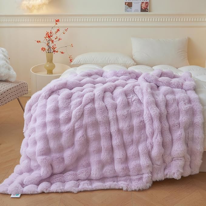 LIFEREVO Luxury Fluffy Faux Rabbit Fur Throw Blanket 50x60, Lavender | Plush Bubble Blanket for Bedroom Living Room Office, Decorative Soft Furry Light Purple Lap Throw for Girls Woments, Washable
