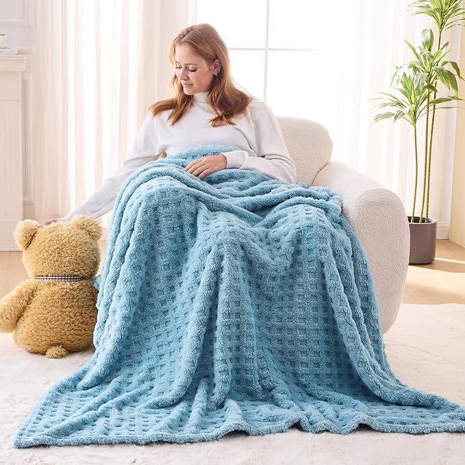 NEWCOSPLAY 3D Waffle Checkered Flannel Twin Blanket, Blue, 60"x80" | Super Soft Cute Lightweight Decorative Premium Silky Fleece Blanket for Couch Sofa Bed, Gift for Women Men, All Season Use