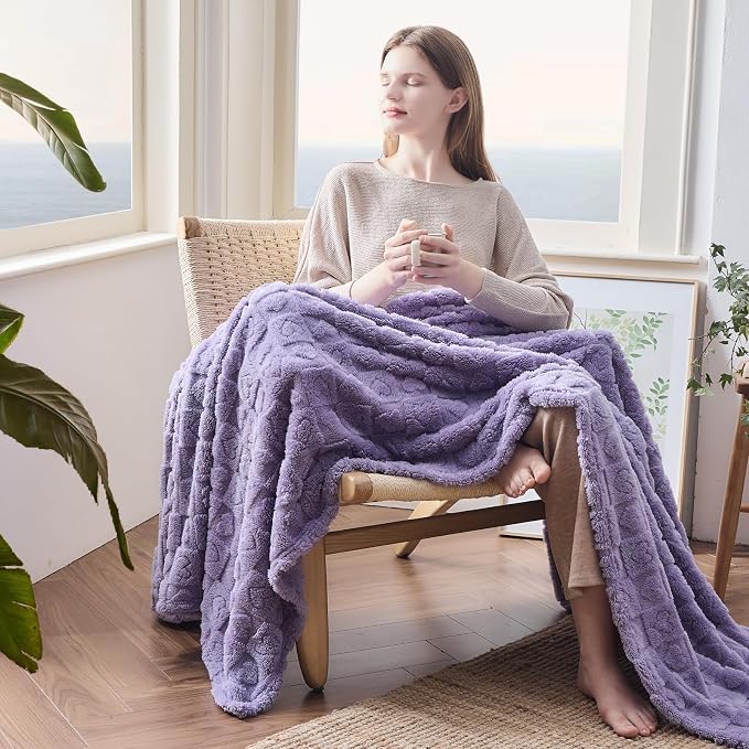 NEWCOSPLAY 3D Heart Checkered Flannel Queen Blanket, Lavender, 90"x90" | Super Soft Cute Lightweight Decorative Premium Silky Fleece Blanket for Couch Sofa Bed, Gift for Women Men, All Season Use