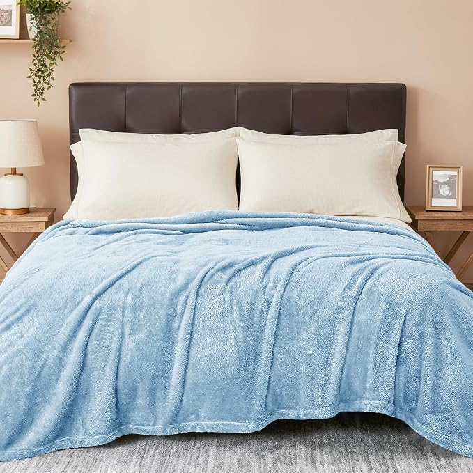 Exclusivo Mezcla Fuzzy Plush Fleece Bed Blanket King Size, Light Blue | 104x90 Inches, Super Soft and Cozy Bed Blanket, Fluffy Decorative Bedding for Livingroom, Bedroom, All Season