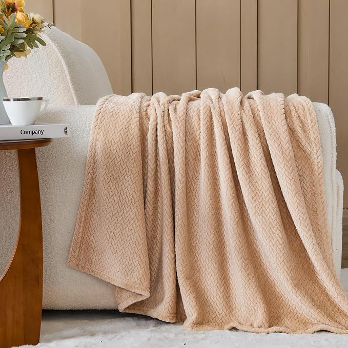 NEWCOSPLAY Fleece Leaves Pattern Queen Blanket, Brown, 90"x90" | Super Soft Throw Blanket, Lightweight Cozy Bed Sofa Blanket, Premium Silky Flannel Fleece, Travel Blanket for All Season Use