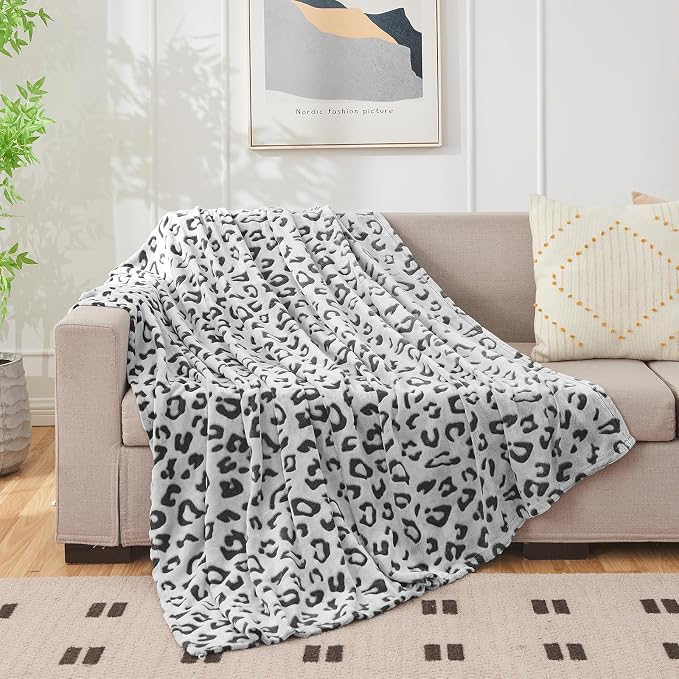 Flannel Cheetah Print Throw Blanket, 60 x 80 Inches, Black Leopard | Lightweight Super Soft Cozy Plush Fleece Blanket for Women