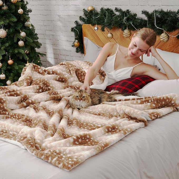 Cozy Bliss Luxury Faux Fur Throw Blanket Animal Striped Print, Non Shedding Double Sided Sherpa Blankets Super Soft Fluffy Thick Warm Throws Home Decor for Couch Bed Sofa Women (Brown, 60x80 Inches)