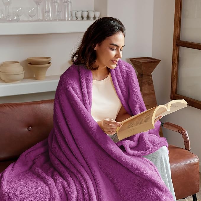 Exclusivo Mezcla Soft Plush Fleece Twin Size Blankets for Bed Living Room | Lightweight Fuzzy Fluffy Large Blanket for All Seasons, Cozy Velvet for Women Men, Machine Washable, 60"x80", Purple