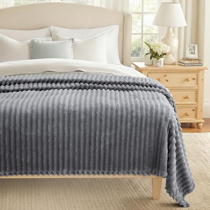 decorUhome Grey Fleece Throw Blanket 50x60 Inches | Soft Couch Cozy Fluffy Plush Flannel Striped Blanket for Sofa Bed, Lightweight Decorative Ribbed Fuzzy Blanket for Woman