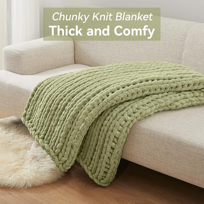 Negwoo Chunky Knit Throw Blanket, Knitted Throw Chenille Yarn, 80"*90" | Soft Thick Cable Knitted Blankets, Handmade Big Thick Blanket, Machine Washable Cute Comfy Blanket for Home Decor,Light green