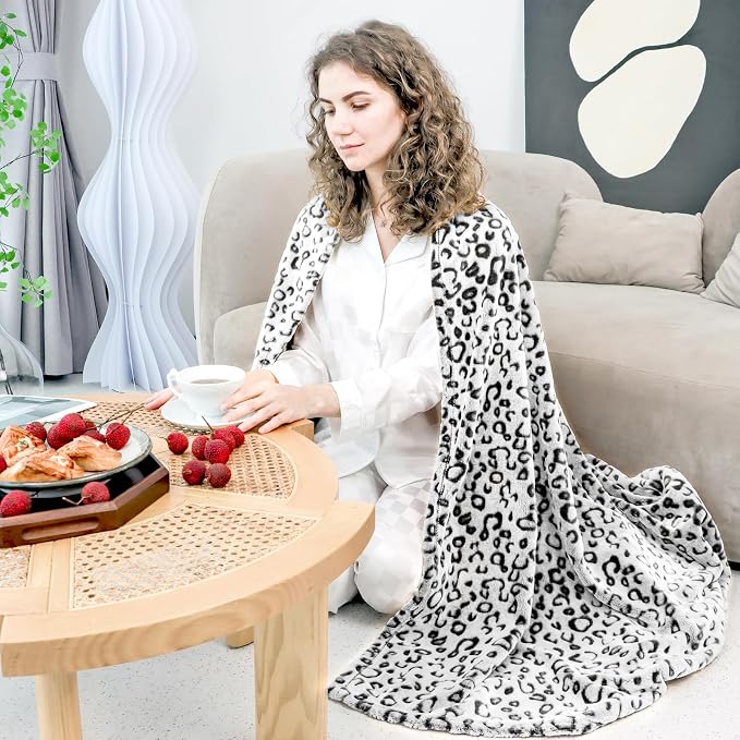 Grey Leopard Print Throw Blanket for Women, Soft Warm Cheetah Blanket, Cozy Fleece Throw for Bed Sofa Couch, Home Decor Living Room Bedroom Decor, Mothers Day Birthday Gifts for Mom Grandma, 50"x60"