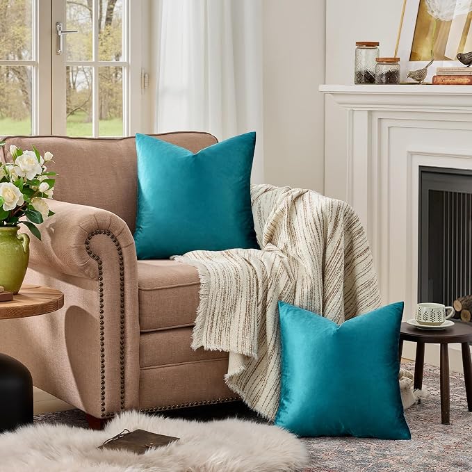 GIGIZAZA Teal Velvet Pillow Covers 22x22 Decorative Pillows Pack of 2 | Blue Throw Pillows for Couch Sofa,280gsm Soft Textured Fabric,Modern Square Pillowcases,Luxury Cushion Covers
