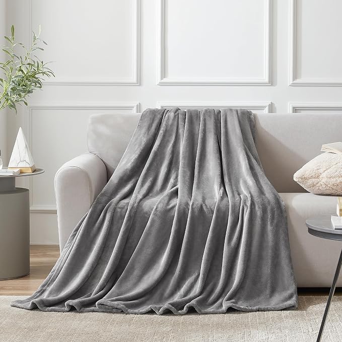Hansleep Twin Grey Fleece Blanket, Soft Flannel Bed Blanket | Fuzzy Cozy Blanket 60 x 80 Inches, Multi-use for Bed, Sofa, Couch, Travel, Camping, All Season Warm Lightweight Cover