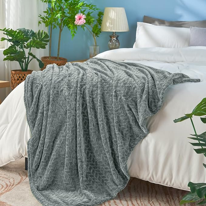 inhand Grey Fleece King Blanket for Bed, Super Soft Flannel Cozy Blankets for Adults, Lightweight Leaves Pattern Fuzzy Blanket for Office,Travel, Warm Plush Blankets for All Season, 90x108 Inches