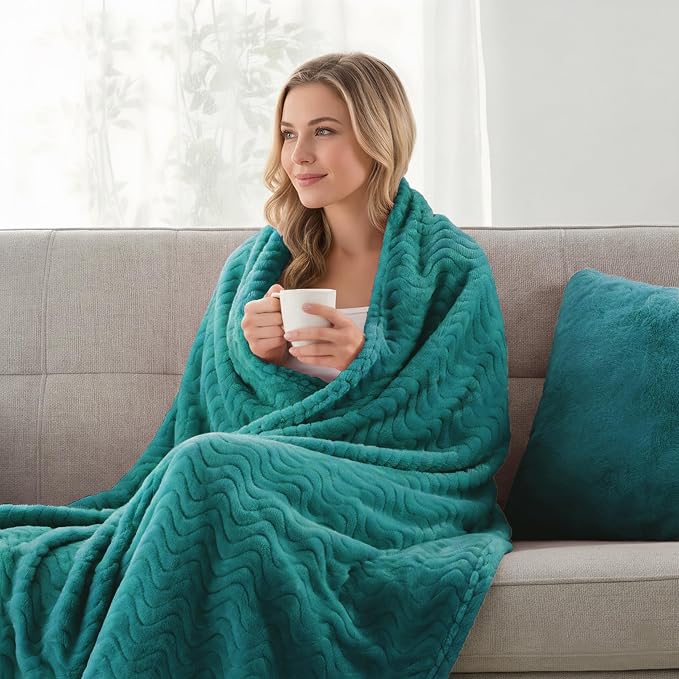 Exclusivo Mezcla Large Fleece Throw Blanket for Couch, Sofa, Teal | 50"x70" Soft Breathable Lightweight Flannel Throws for Summer, Plush Cozy Jacquard Wave Blanket for Home Decor