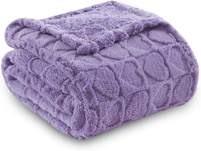 NEWCOSPLAY 3D Heart Checkered Flannel Throw Blanket, Lavender Love, 50"x70" | Super Soft Cute Lightweight Decorative Premium Silky Fleece Blanket for Couch Sofa Bed, Gift for Women Men, All Season Use