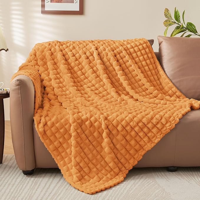 BEDELITE Burnt Orange Checked Twin Fall Throw Blanket for Bed, 60x80 Inch | Soft Warm Fuzzy Fluffy Blanket for Couch Sofa, Lightweight Plush Cozy Throws for Home Room Decor, Gift for Women, All Season