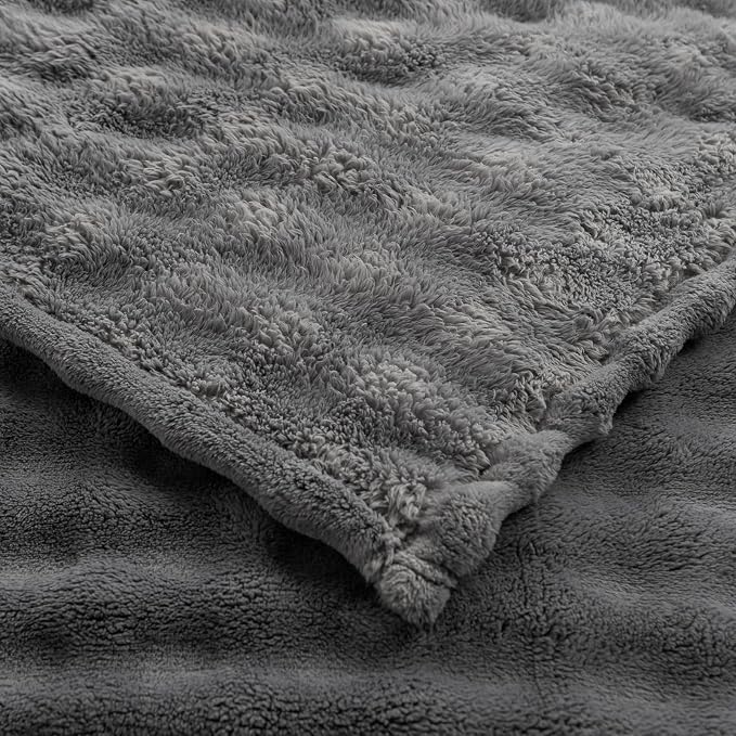 YUSOKI 3D Fleece Bubble Throw Blanket,Grey, 50"x60" | Ultra Soft, Non-Shedding, Lightweight for All Season Use, stays fluffy after repeated washes, Perfect Gifts, Machine Washable