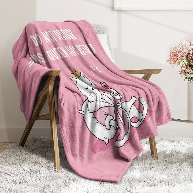 Retirement Gift for Woman, Funny Retirement Blanket, 2026 Retired Gifts | for Women, Friends, Coworker, Nurse, Teacher, Happy Retirement Gifts Ideas, Retired Queen Cat Pink Blanket(50 * 60)