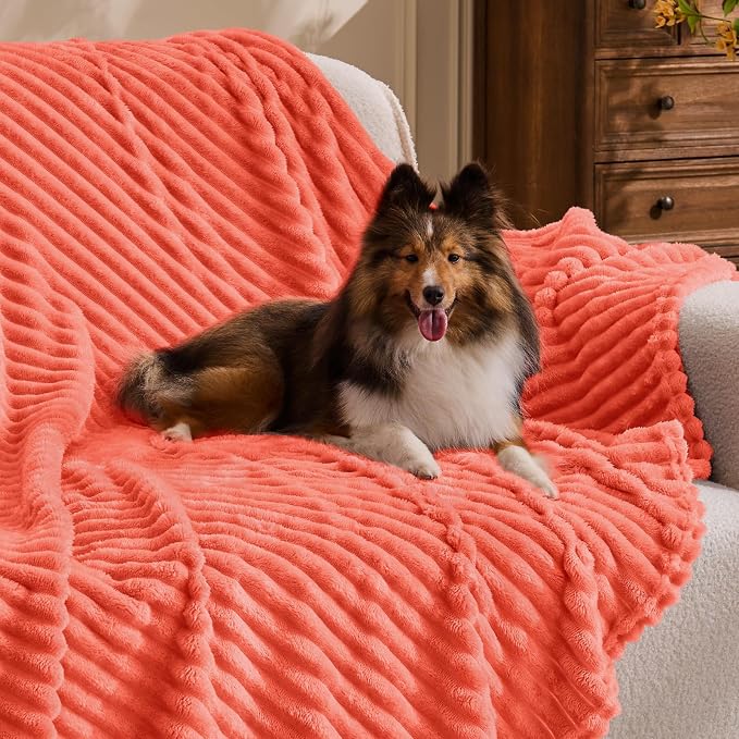 BEDELITE 3D Ribbed Coral Red Fleece Throw Blanket for Couch, 50x60 Inch | Soft Warm Decorative Fluffy Blanket, Cozy Plush Lightweight Fuzzy Throw Blanket for Bed Sofa Home Room Decor, Gift for Women