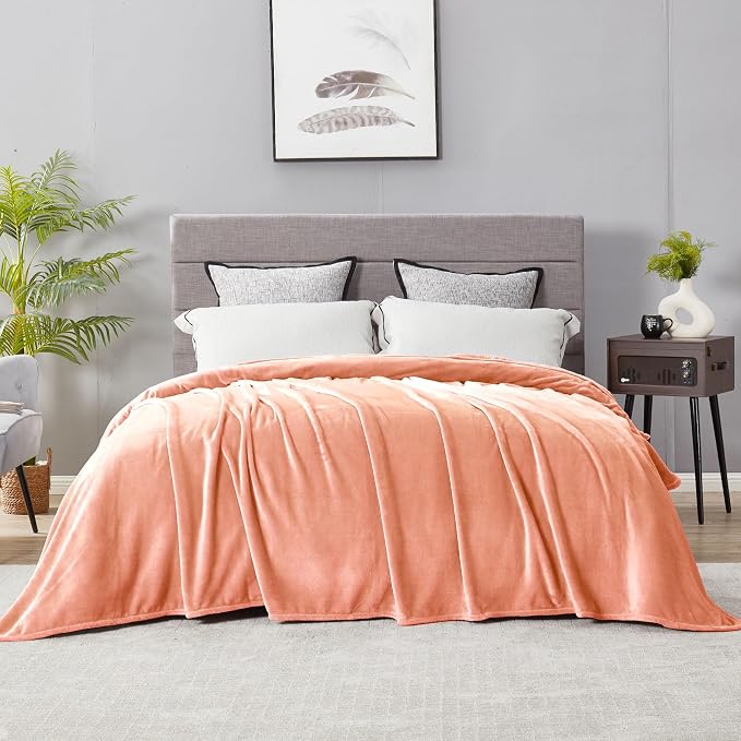 DREAMNINE Extra Large Fleece Blanket Soft Comfy Fluffy Bed Blanket King Size 90" x 108", Luxury Decorative Fuzzy Blankets for Bedroom, Big Cozy Shaggy Warm Flannel Blankets for Winter Autumn Pet,Peach