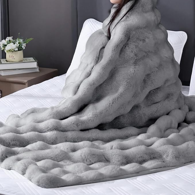 Grey Faux Fur Throw Blanket for Couch, Double-Sided Bubble Textured Plush Blanket with Soft Flannel Back, Decorative Throw for Sofa or Bed, Machine Washable, 60x80 Inches, 860 GSM