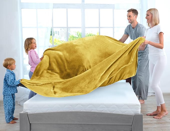 Utopia Bedding Ultra Soft Fleece Bed Blanket Twin Size Gold (90x66 Inches) | Microfiber Plush Warm Lightweight Breathable Cozy Blanket Anti-Static, All Season Use, Gift for Women and Men