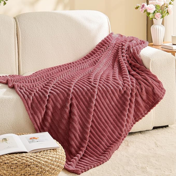 BEDELITE Ribbed Jacquard Brick Dust Fleece Twin Blanket for Bed, 60x80 Inch | Soft Warm Decorative Fluffy Blanket, Cozy Plush Lightweight Fuzzy Throw Blanket for Couch Sofa Room Decor, Gift for Women