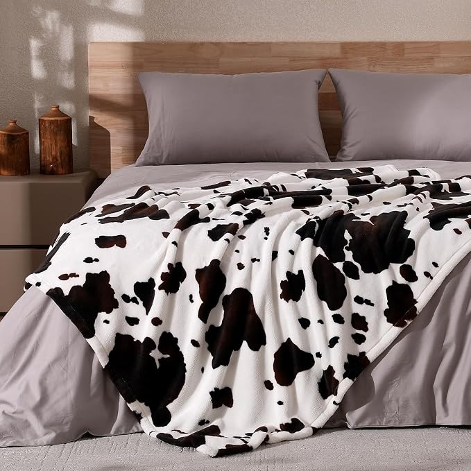Cozy Bliss Cow Print Fuzzy Throw Blanket for Couch - Thick Soft Warm Non Shedding Fleece Blankets for Western Décor Room, for Kids, Women Men Girls, Black Brown 40"*50"