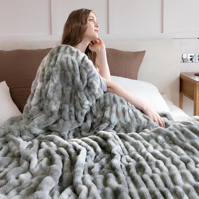 Ultra Soft Cozy Faux Fur Throw Blanket, Fuzzy Plush Thick Bubble Blanket, Luxury Fluffy Blanket for Couch, Sofa, Bedroom, and Living Room, 60x80 Inches,Tie-Dye Gray