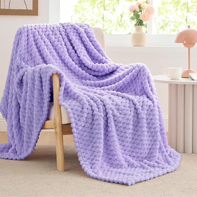 BEDELITE Lavender Large Throw Blanket for Couch, Cozy Gift for Women, 50*70 | 3D Jacquard Decorative Fleece Blanket, Super Soft Plush Throw, Cute Birthday Gift for Women & Men, Suitable for All Seasons
