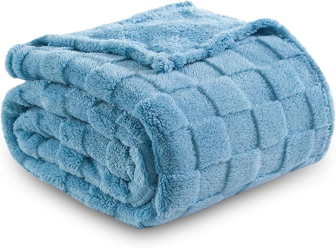 NEWCOSPLAY 3D Checkered Flannel Queen Blanket, Blue Checkered, 90"x90" | Super Soft Cute Lightweight Decorative Premium Silky Fleece Blanket for Couch Sofa Bed, Gift for Women Men, All Season Use