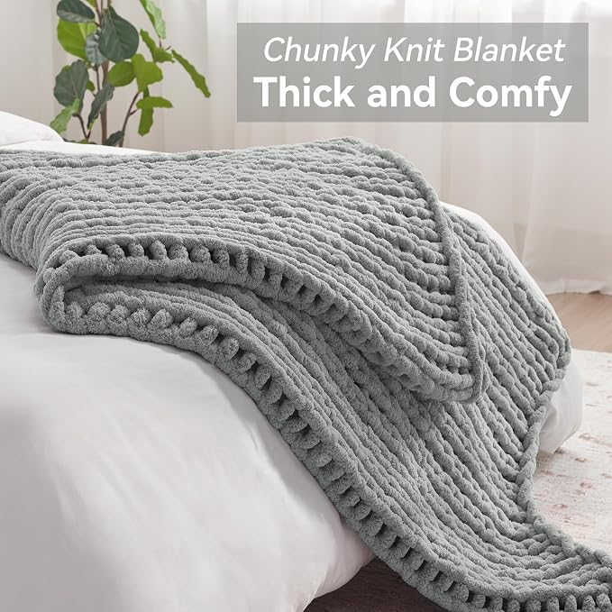 Negwoo Chunky Knit Throw Blanket, Knitted Throw Chenille Yarn, 30"*40" | Soft Thick Cable Knitted Blankets, Handmade Big Thick Blanket, Machine Washable Cute Comfy Blanket for Home Decor, Light grey