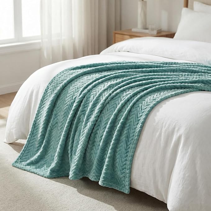 Exclusivo Mezcla Soft Fleece Blanket King Size for Bed, Sofa, Celadon | 90"x104" Breathable Lightweight Flannel Blanket for Summer, Plush Cozy Jacquard Wave for Home Decor