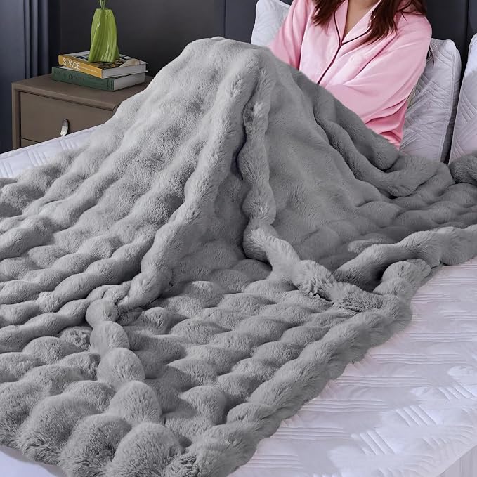 Grey Faux Fur Throw Blanket for Couch, Double-Sided Bubble Textured Plush Blanket with Soft Flannel Back, Decorative Throw for Sofa or Bed, Machine Washable, 60x80 Inches, 860 GSM