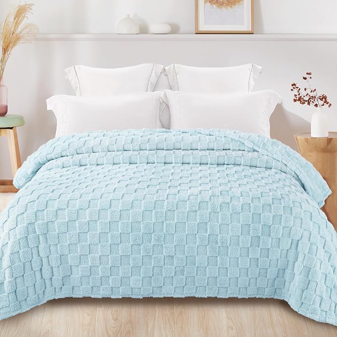 Exclusivo Mezcla 3D Checkered Fleece King Blanket for Bed, LCE Blue | Super Soft and Cozy Fluffy Blanket, Lightweigh and Breathable Blanket for Living Room, Bedroom, Decor, All Season, 104"x90"