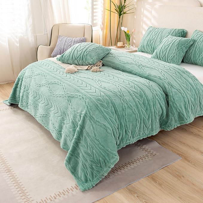 YUSOKI Sherpa Fleece Twin XL Size Blanket, Light Green, 65"x90" | 3D Stylish Design,320GSM, Non-Shedding, Lightweight for All Season Use, stays fluffy after repeated washes, Perfect Gifts