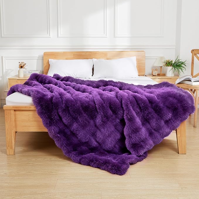 Latepis Purple Throw Blanket for Couch Bubble Cute Soft Warm Faux Fur Blanket for Sofa Bedroom Cozy Blankets for Women Gift Luxury Blankets for Woman Gifts 50''x60'', 860GSM